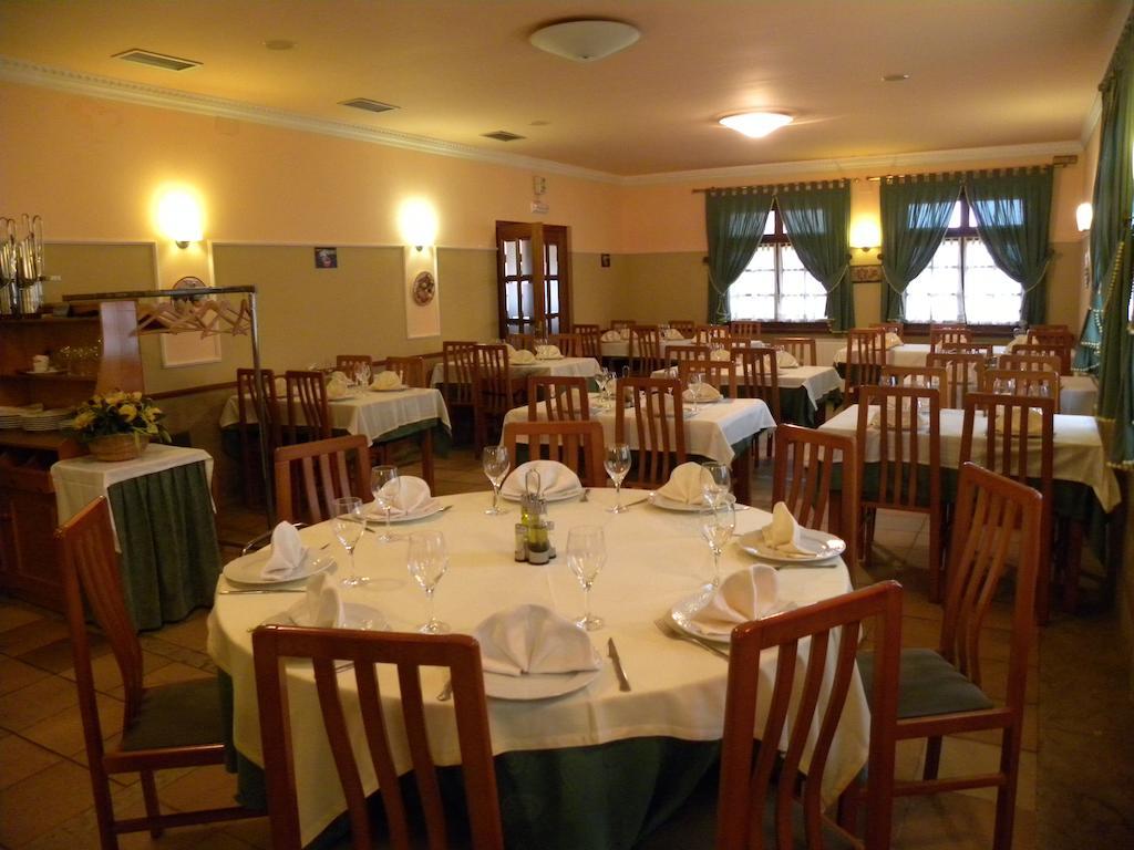 Hotel Restaurante Casa Fernando Ballota Buitenkant foto